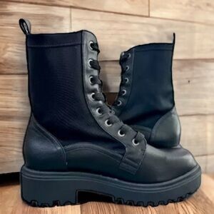 *ListNicole Miller Scoober Combat Boots (A0005)